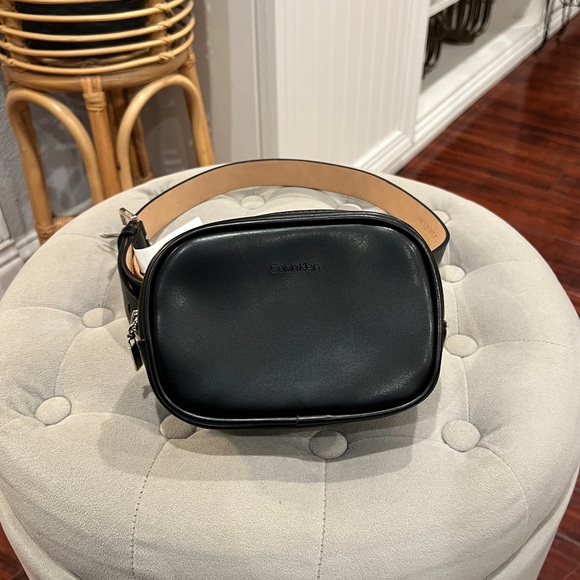 Calvin Klein Belt Bag NWOT - Picture 3 of 15